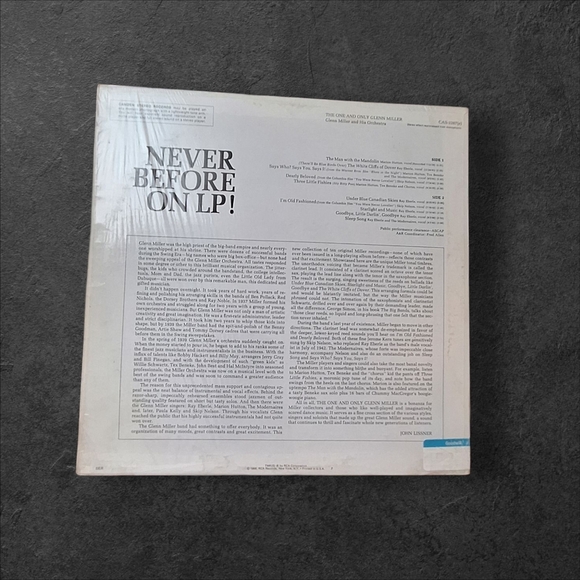 Glenn Miller Vinyl Record - White Cover - Picture 2 of 3